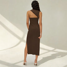 Braunes Sommerkleid mit Schlitz Vorderansicht – Sévea